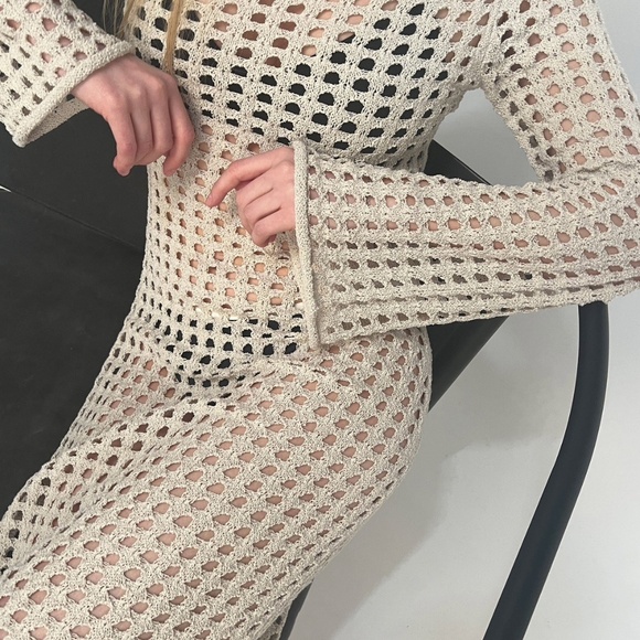 Oak and Fort Cover Up Dress in Cream - Size Medium - Picture 5 of 8